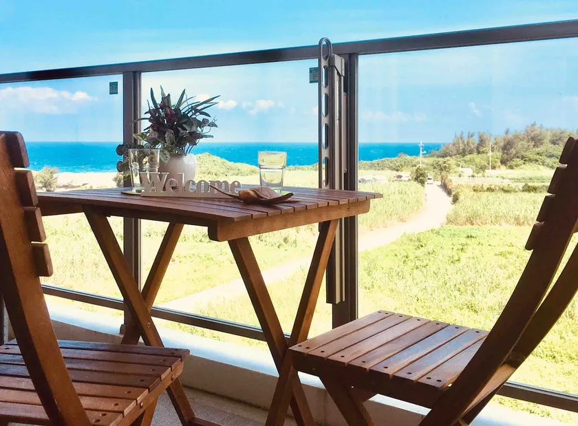 You can enter the beach by swimwear from the room - Image 1