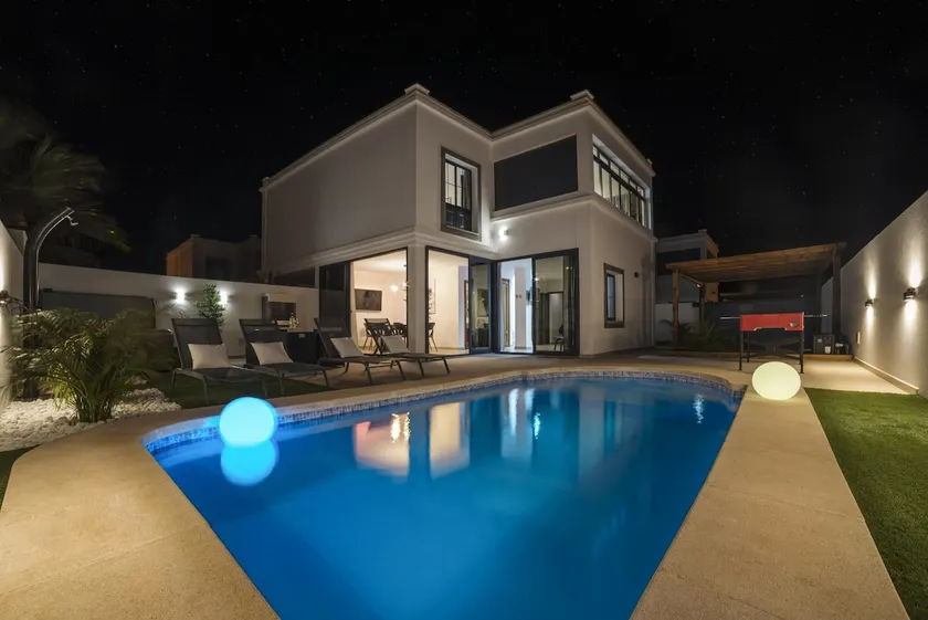 Villa Flamboyan. Heated Pool, Jacuzzi and A.C. - Image 1