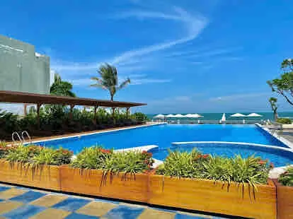 Aria Resort 2-bedrooms duplex with pool - Image 1