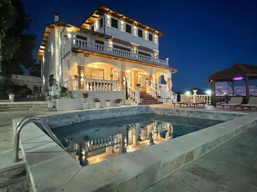 VILA BLES - Image 1