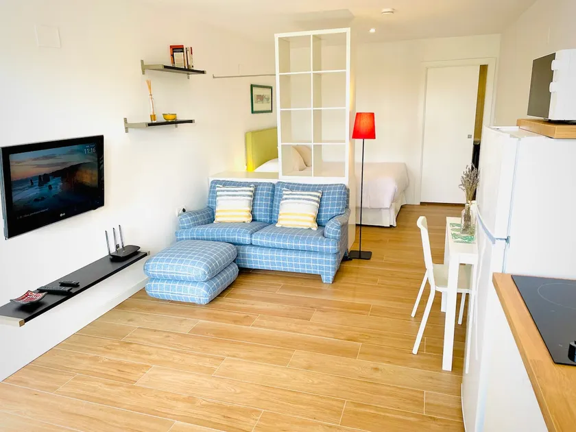 Studio with Garden • Long-Term Stays • Parking - Image 1