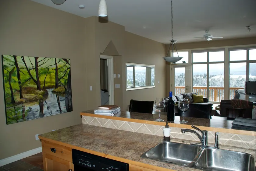 Great Mountain Views near Golf, Skiing and Hiking - Image 1