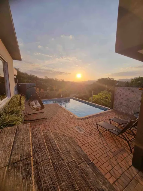 Country Refuge with amazing sunset! - Image 1