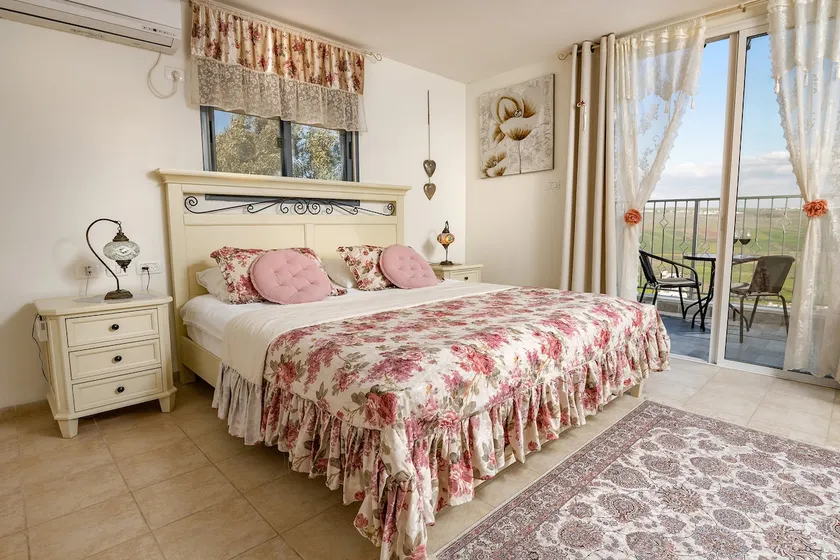 Cozy Suite Kolibri · Galilee View & Jacuzzi - Image 1