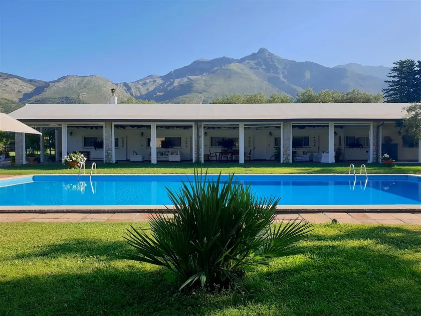 Il Quadrifoglio: villa con piscina a Formia - Image 1