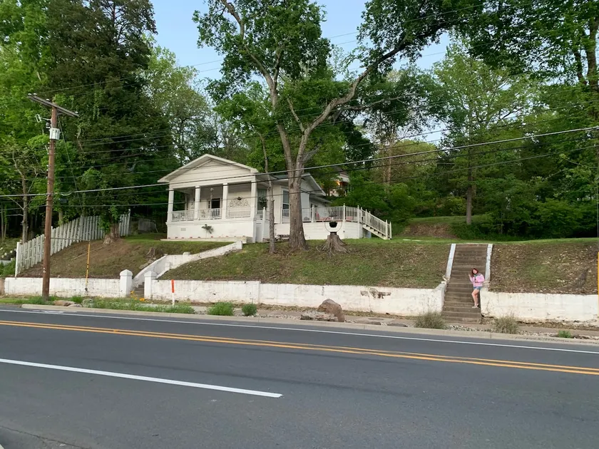 White House on the Hill - Image 1