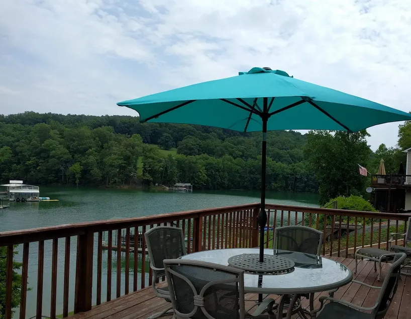Norris lakefront home with covered boat dock - Image 1