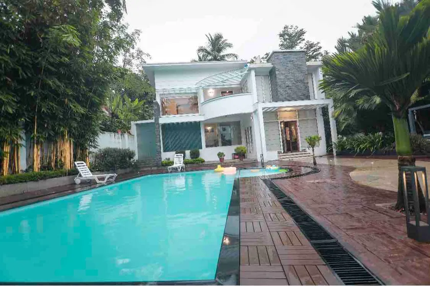 Square Villa Residency Luxury 1 Bed Room Villa - Image 1
