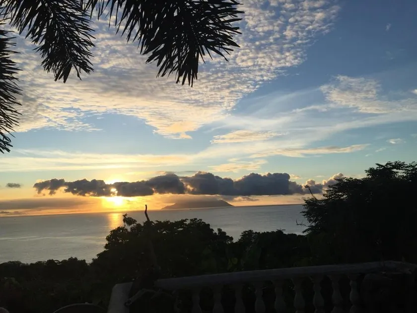 Casa D’oro....breathtaking, Ocean and sunset view. - Image 1