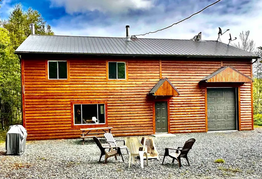 Cottage in Nature - Image 1