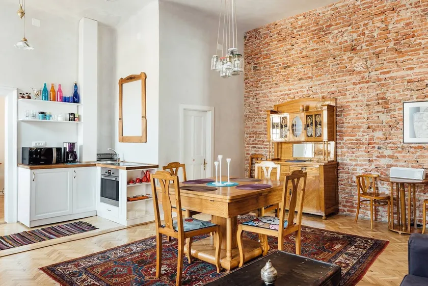Art Deco Apartment| spacious & bright| city centre - Image 1