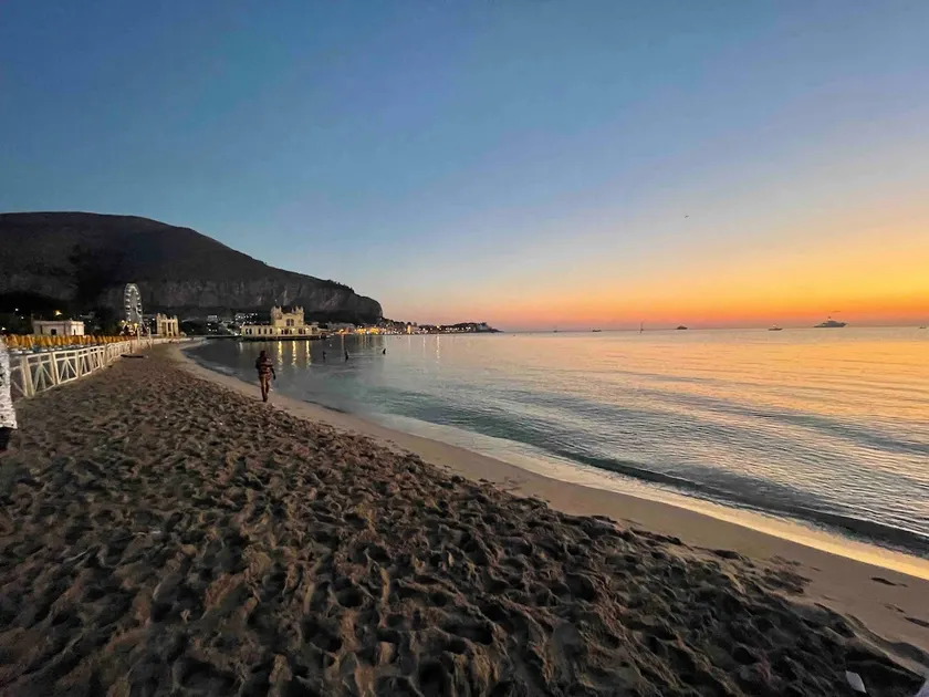 Summer house , intero appart., a Mondello beach - Image 1