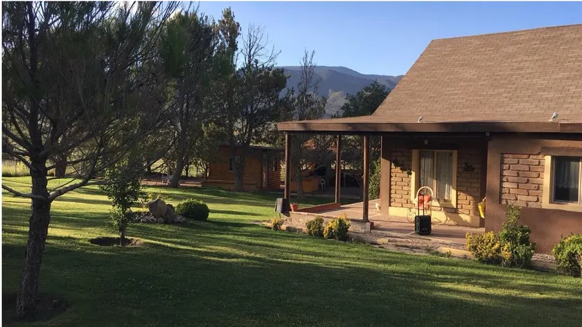 ”Los Romeros” Cabin - Image 1