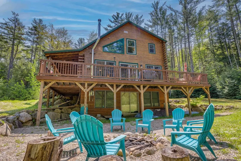 Cozy Log Cabin in White Mountains - Image 1