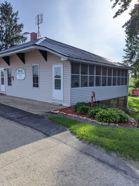 Rock's Rental House - Image 1