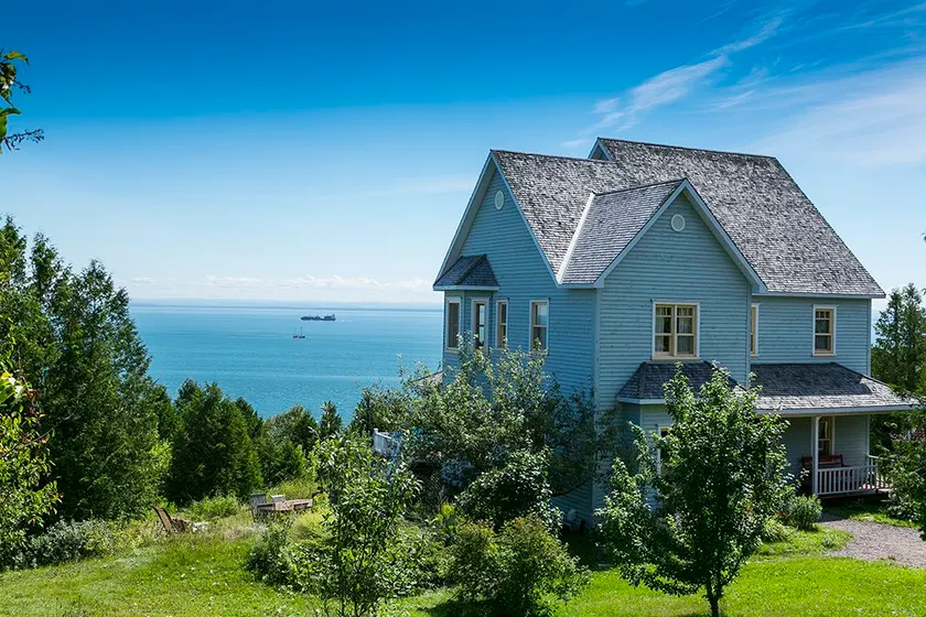 Majestic country house, unique view - Image 1