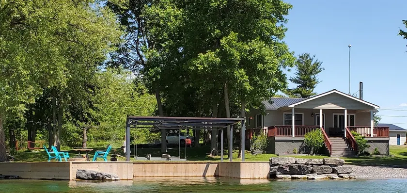 Amazing Water front cottage - Image 1
