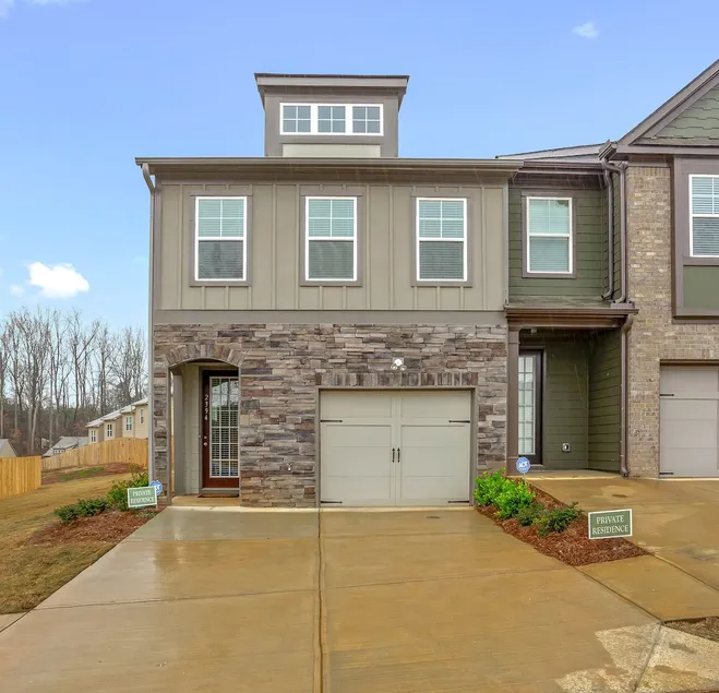 Modern Townhome - Image 1