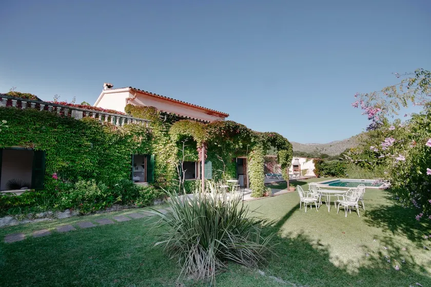 Private Pool & Garden, BBQ, AC, PS4 and Views of the Tramuntana Mountains - Image 1