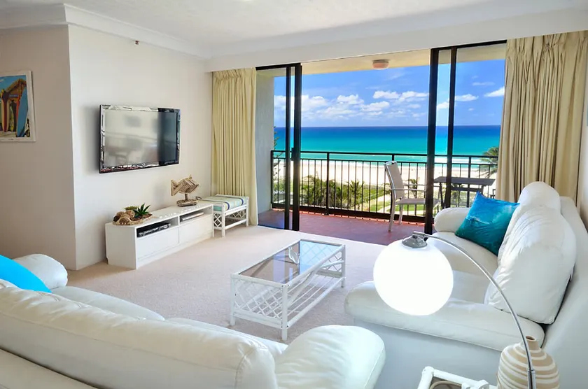 Blue Ocean Apartment - Image 1