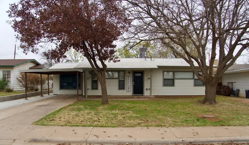 Cozy 2 Bedroom home in a peaceful neighborhood - Image 1