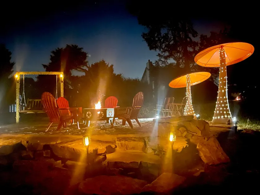 70’s Groovy Pad only 5 miles to Neyland Stadium! - Image 1