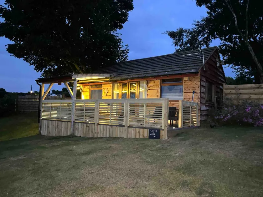Angies Den - hot tub & views - Image 1