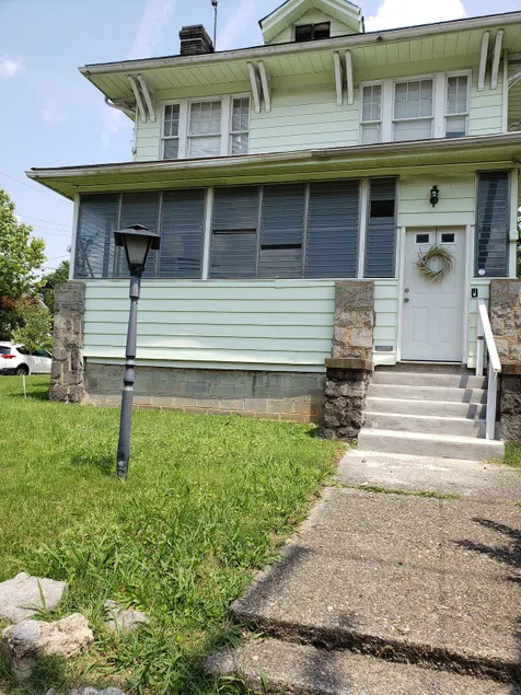 1 Stop/1 Shop! Large D.C. house-pets/near metro - Image 1