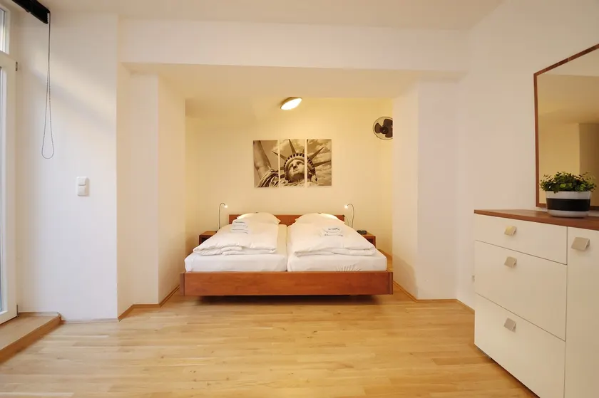 New York style apartment in Munich - Image 1