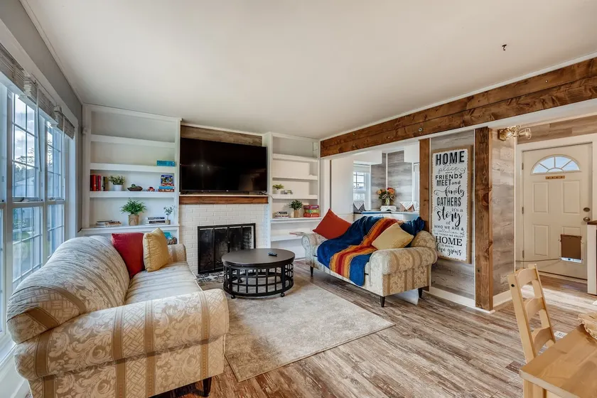 Hotel Quality Stay in the heart of Lakewood #2 - Image 1