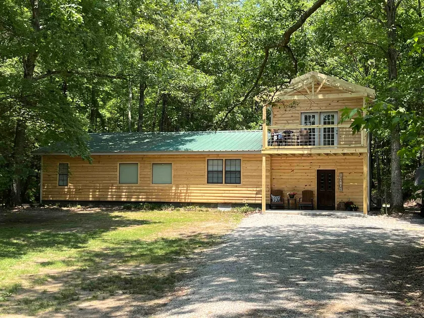 Pickwick Lake Retreat- 1.8 miles to marina and boat ramp - Image 1