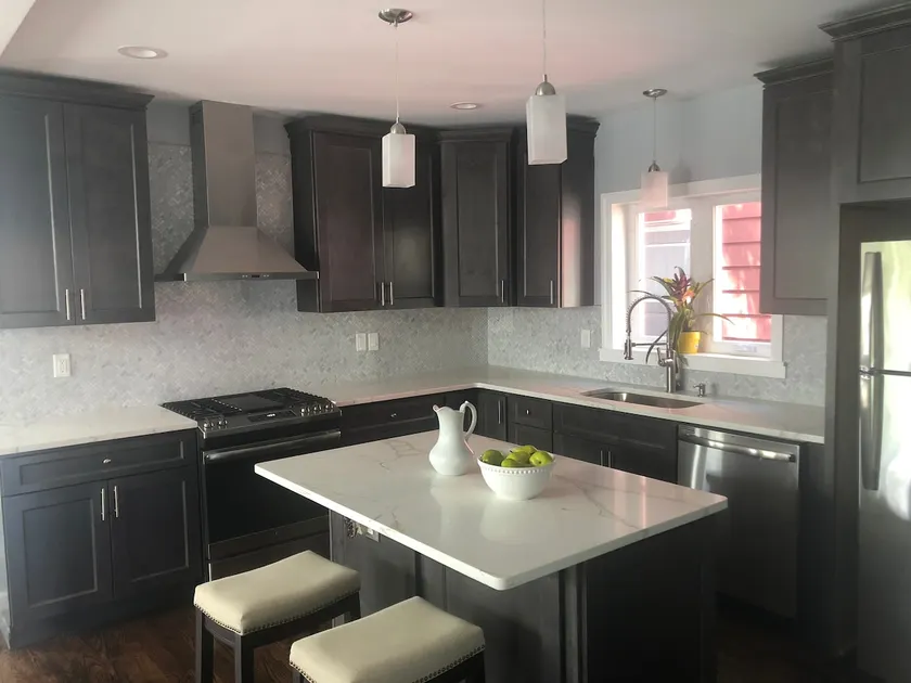 Beautiful 3 BR home. NYC 30 min and EWR 10 min - Image 1