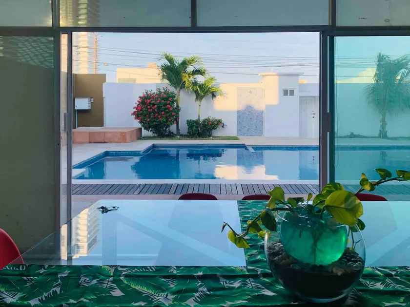 Casa Costa - In the heart of the hotel area - Image 1