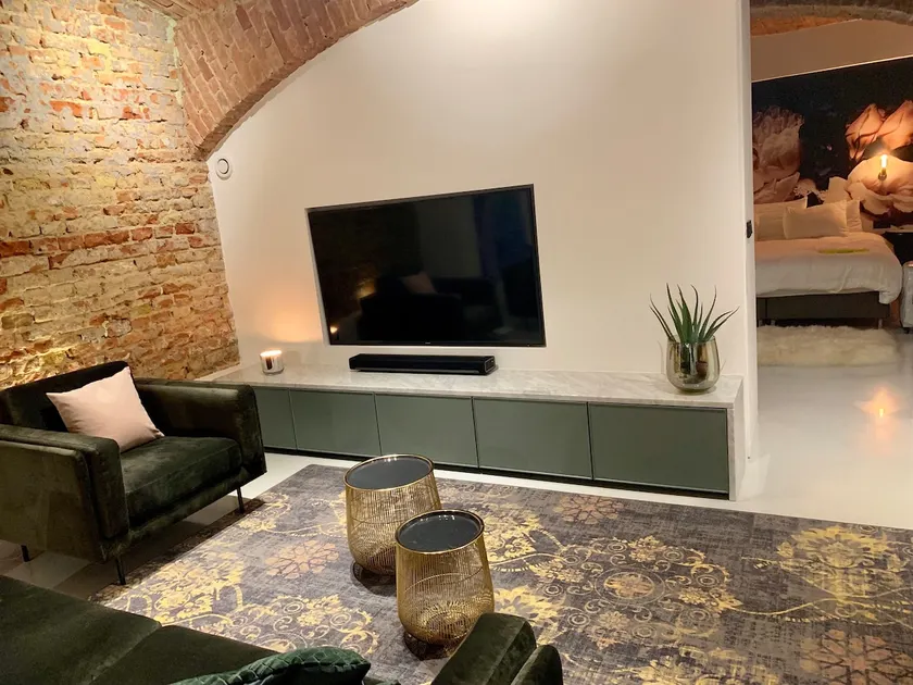 Spacious cosy apartment next to Belvedere Palace. - Image 1