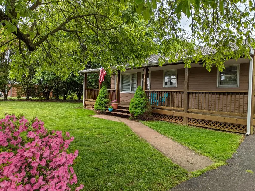 Cozy 3BR house. 9 min to LU, 10 min to downtown - Image 1