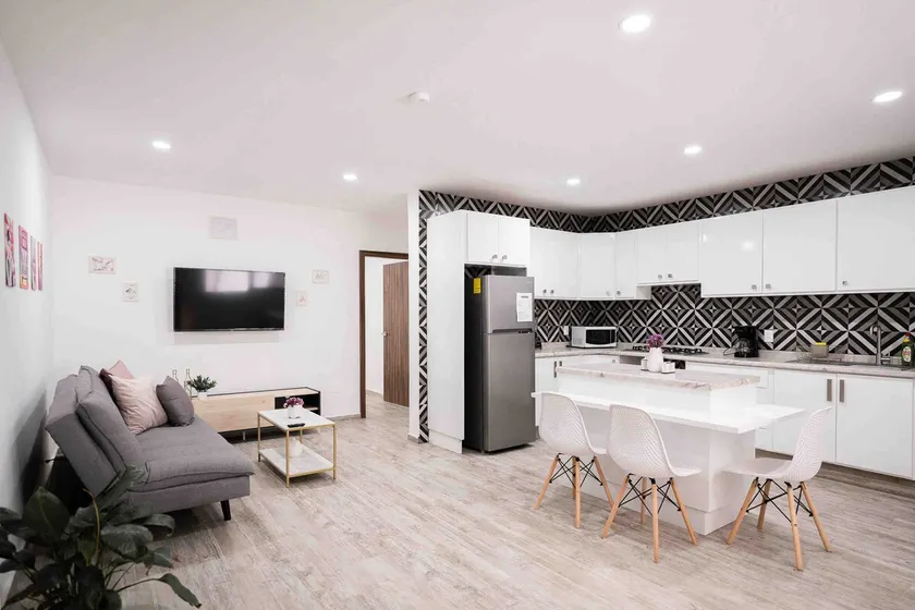 Comfortable apartment near Andares, Galleries and Akron Stadium - Image 1