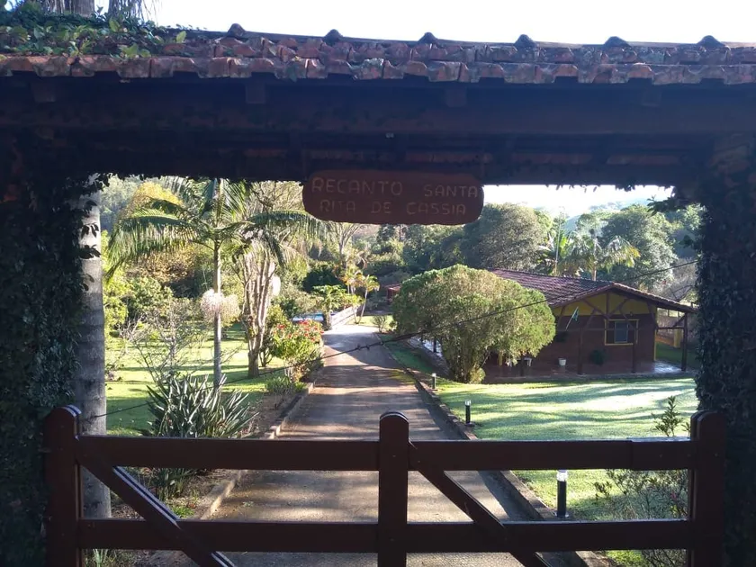 Recanto Santa Rita de Cássia Farmhouse - Image 1