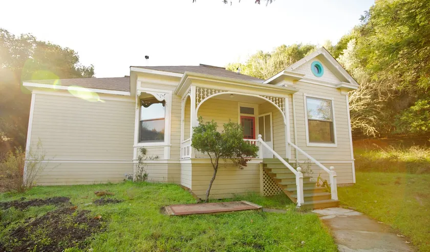 Saratoga Silicon Valley Victorian - Image 1