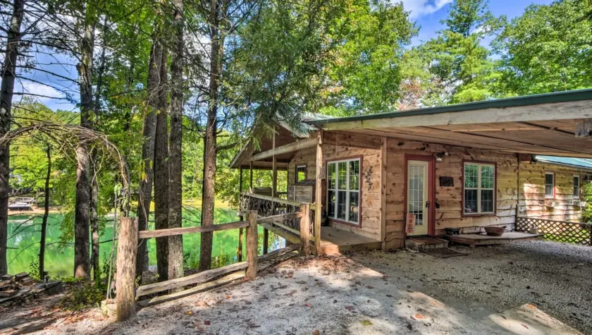 Mountain Cabin w/ Hot Tub + Pvt. Deck! - Image 1