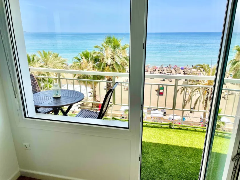 New 2bedroom,best sea front views,on the beach - Image 1