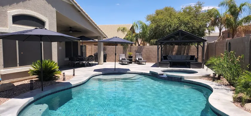 Desert Oasis in Surprise! Private Pool and Spa - Image 1