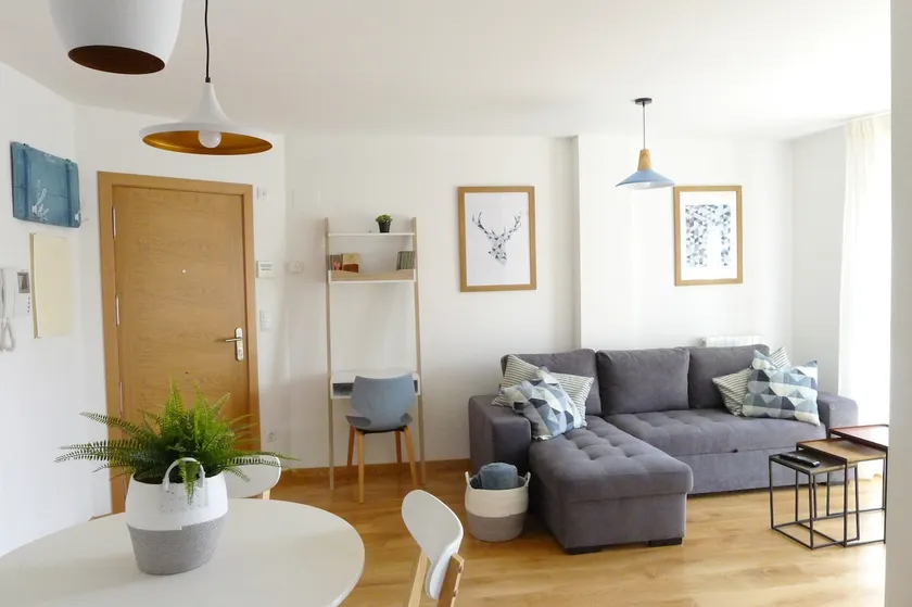 NEW Downtown Cozy Apartment. ★ Parking + Wifi ★ - Image 1