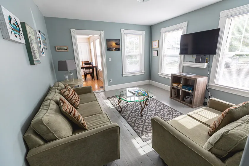 Bay Windows at Willard Beach, 3 BR, 1 BA - Image 1