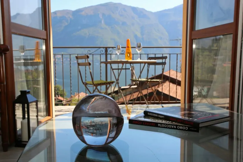 Caramello’s Bellagio, stunning lakeview apartment - Image 1