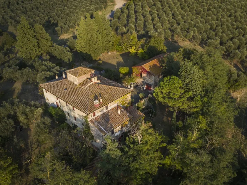 Costalmandorlo, a rustic home in the heart of Tuscany - Image 1