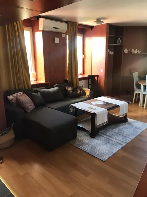 2 bedroom apartment with terrace and large parking - Image 1