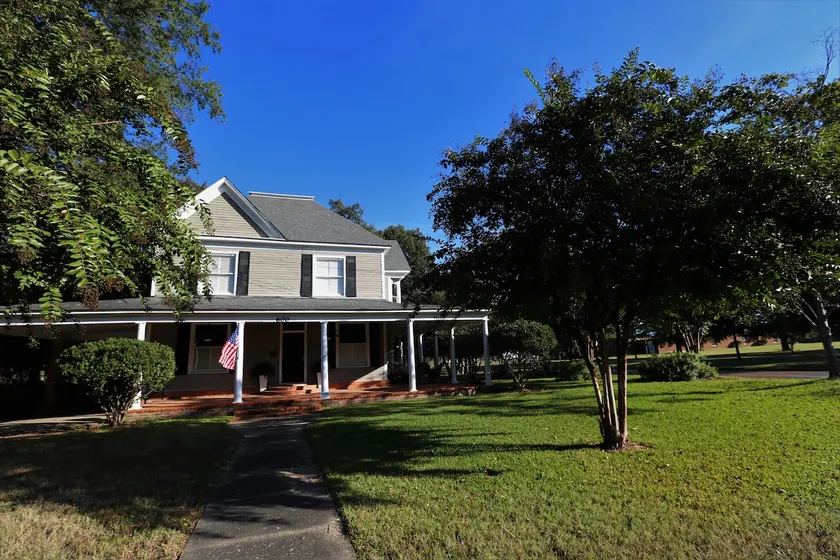 The Delta House - Image 1
