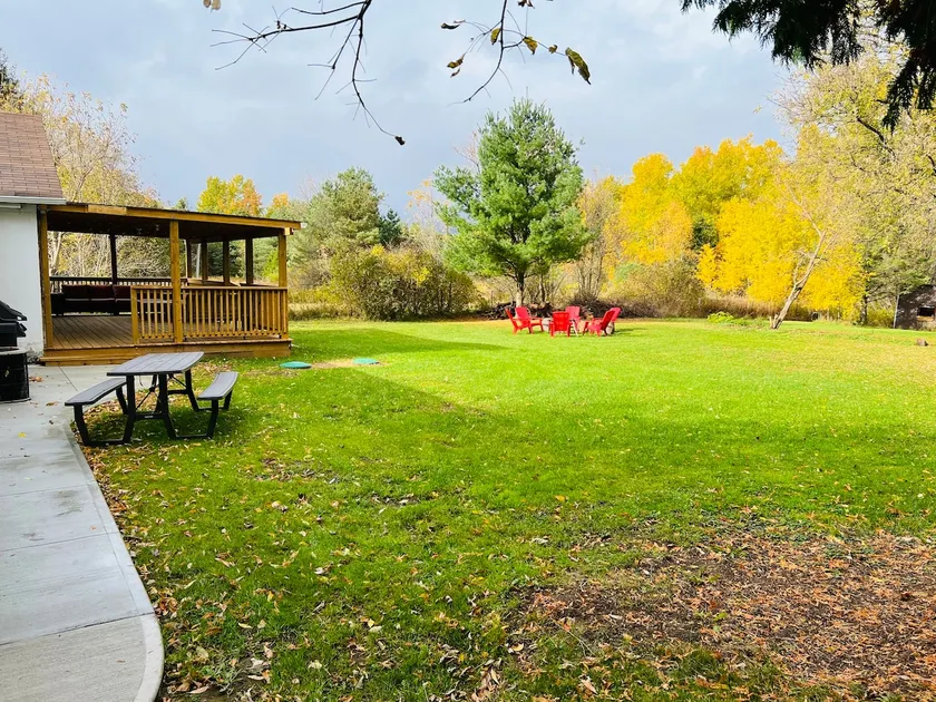 5-BR Home Near Toronto - Large Backyard & Fire Pit - Image 1