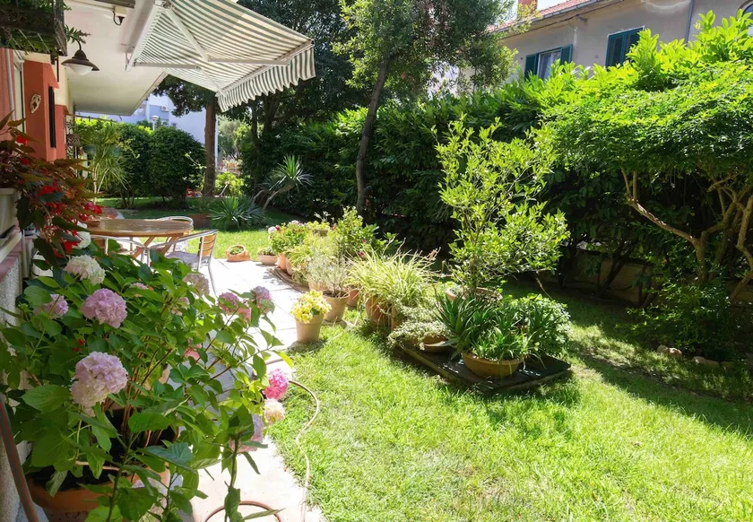 Oasis in Split near the center - Image 1
