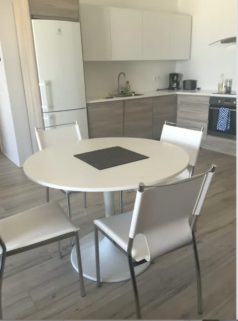 New Apt in the heart of RVK with stunning view! - Image 1